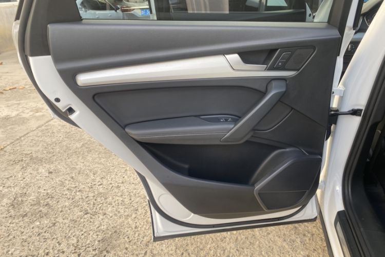 Used Audi Q5L 2020 Updated 40 TFSI Prestige Fashion Edition
