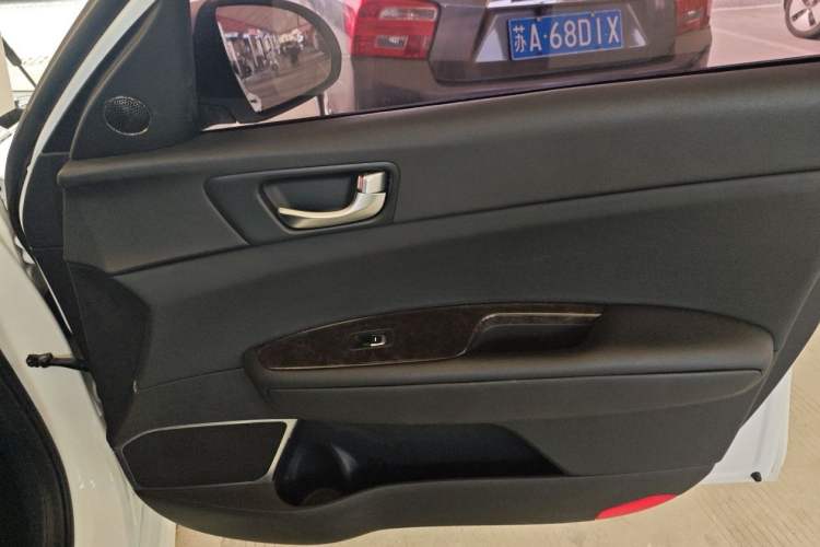 Used Kia K5 2016 1.6T Automatic LUX
