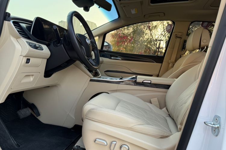 Used Buick GL8 2023 ES Lu Zun Flagship Model
