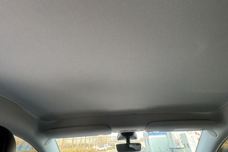 Used Tesla Model Y 2023 Long-Range All-Wheel-Drive Version
