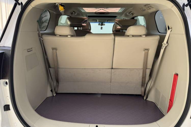 Used Buick GL8 2023 ES Lu Zun Comfort Model
