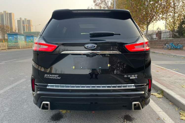 Used Ford Edge 2020 EcoBoost 245 Two-Wheel Drive Titanium 7-Seater
