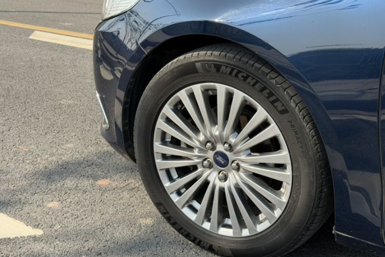 Used Ford Taurus 2017 EcoBoost 245 Luxury Model