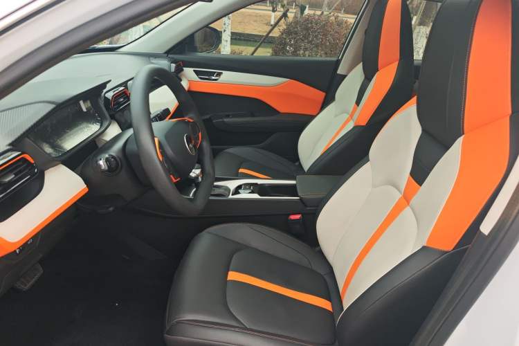 Used Dongfeng Aeolus Yixuan 2023 Mach Edition 1.5L Automatic Chasing Shadow Version
