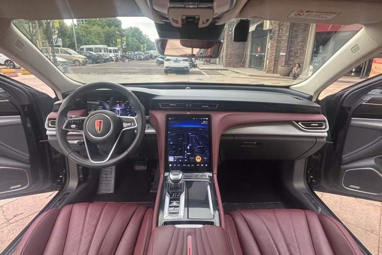 Used Hongqi H5 2024 2.0T Automatic Smart Connect Flagship Edition
