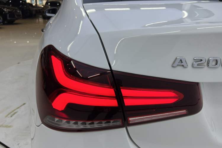 Used Mercedes-Benz A-Class 2021 A 200 L Sport Sedan Fashion Model
