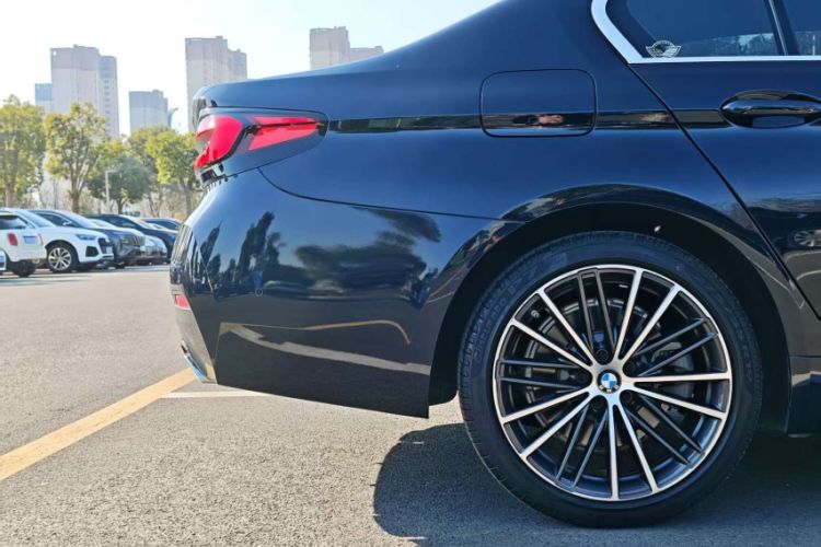 Used BMW 5 Series 2022 530Li Leading Model M Sport Package
