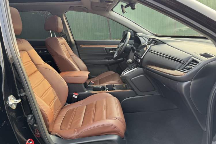 Used Honda CR-V 2021 240TURBO CVT 2WD Fashion Edition
