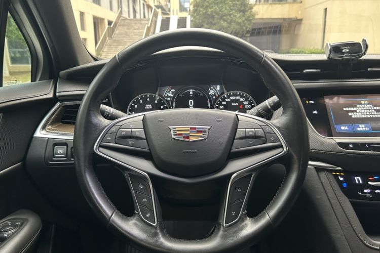 Used Cadillac XT5 2018 28E Four-Wheel Drive Leading Version
