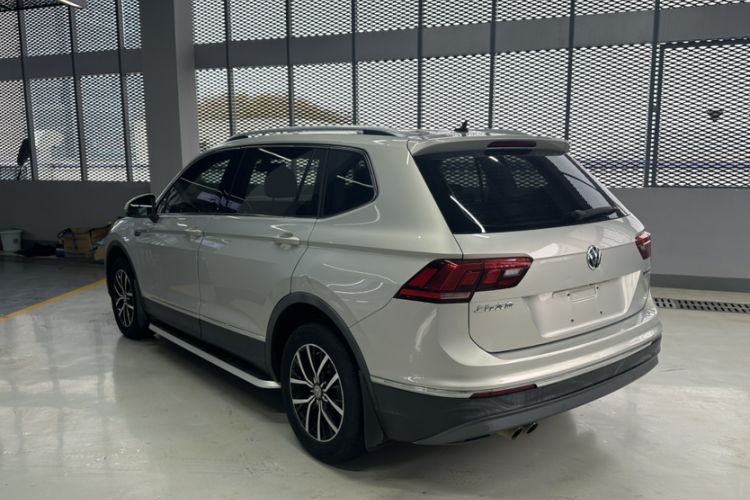 Used Volkswagen Tiguan L 2018 Revised Version 330TSI Automatic Two-Wheel Drive Comfort Edition