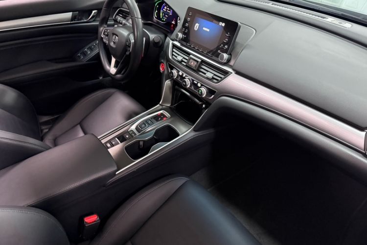 Used Honda Accord 2018 Rui Hybrid 2.0L Rui Ling Edition China VI
