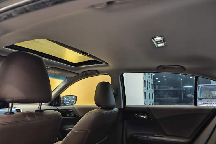 Used Honda Accord 2016 2.0L Comfort Edition
