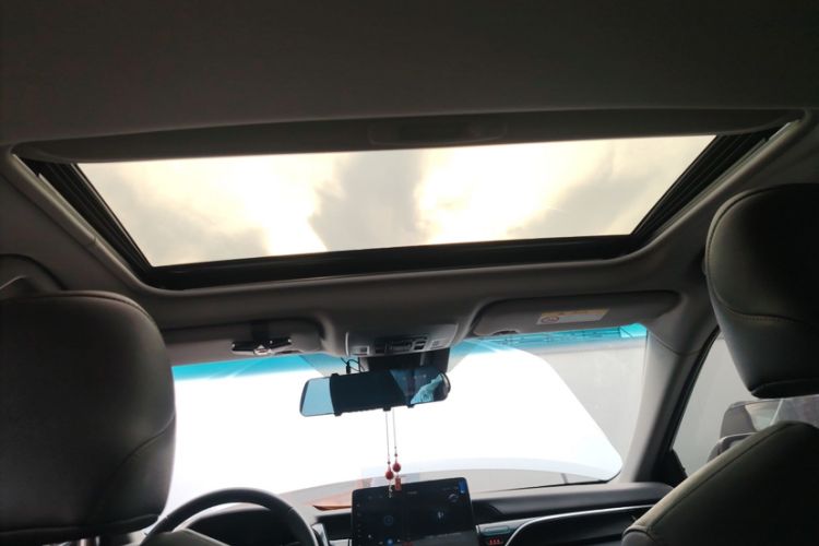 Used Toyota Camry 2023 2.0G Luxury Edition
