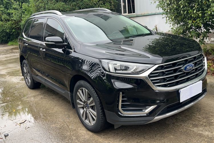 Used Ford Edge 2022 PLUS EcoBoost 245 Four-Wheel Drive Platinum Edition 7-Seater
