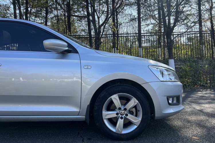 Used Volkswagen Santana 2013 1.6L Manual Comfort Edition
