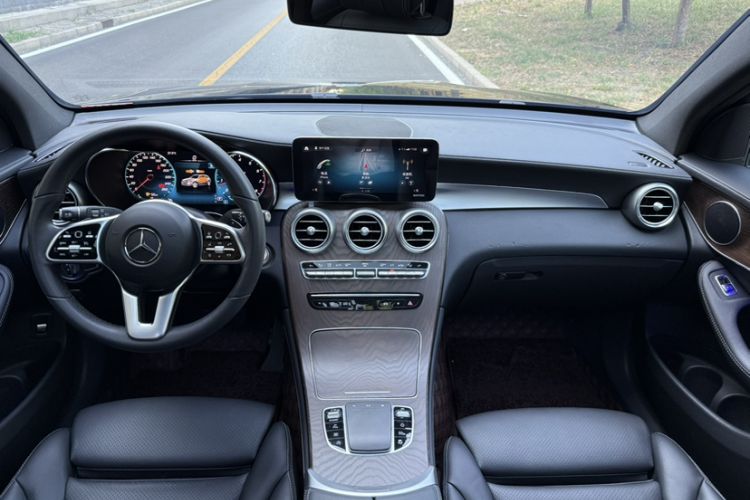 Used Mercedes-Benz GLC 2021 GLC 260 L 4MATIC Luxury Model
