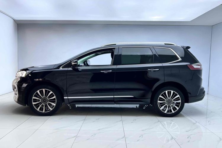 Used Ford Edge 2021 PLUS EcoBoost 245 Two-Wheel-Drive Titanium 7-Seater