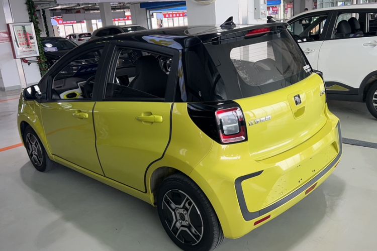 Used SOL E10X 2021 302 km Range Fashion Edition 30.2 kWh
