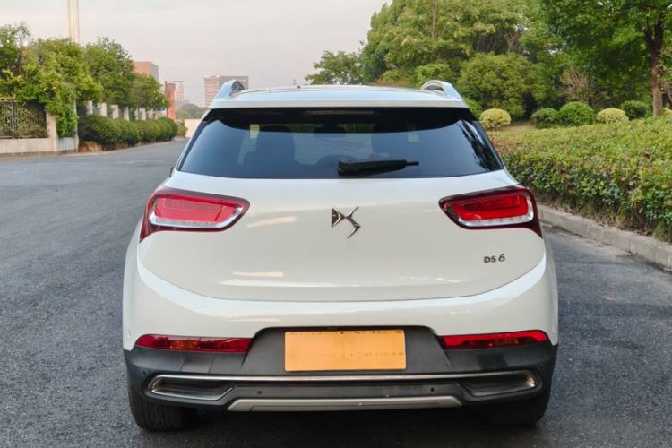 Used  6 2016 1.6T Luxury Edition THP160
