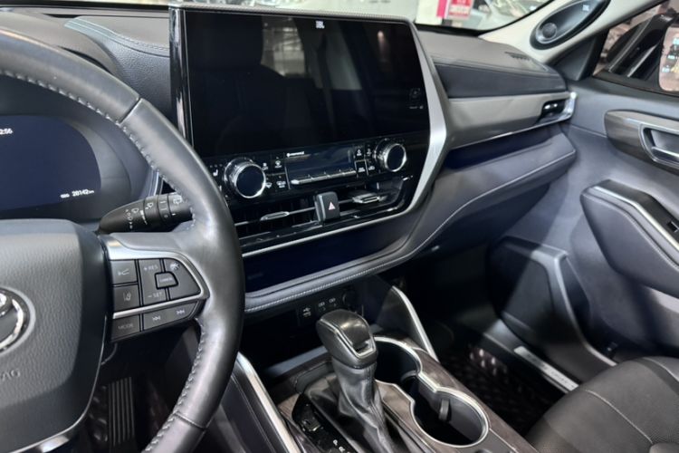 Used Toyota Highlander 2022 Dual-Engine 2.5L Four-Wheel Drive Supreme Edition 7-Seater
