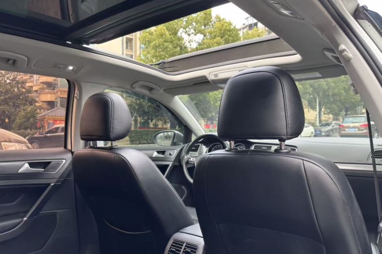 Used Volkswagen Golf 2019 1.8TSI Travel Edition