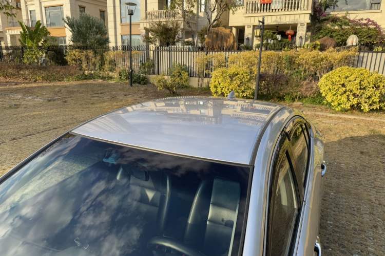 Used Honda Crider 2015 1.8L automatic comfort version
