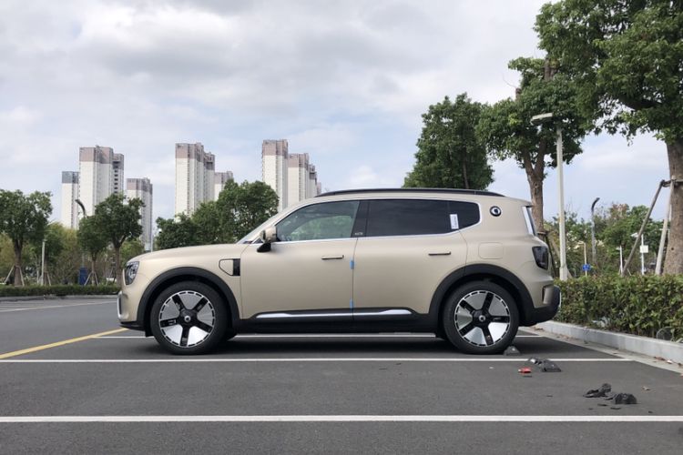 Used  #5 2024 Long-Range Journey Luxury Edition
