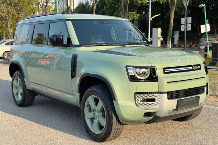 Used Land Rover Defender 2023 110 3.0T P400 75th Anniversary Legend Edition
