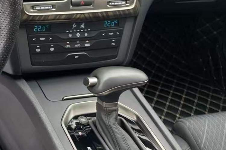 Used Hongqi H7 2021 1.8T Comfort Edition
