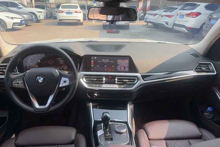 Used BMW 3 Series 2022 320i Sport Package
