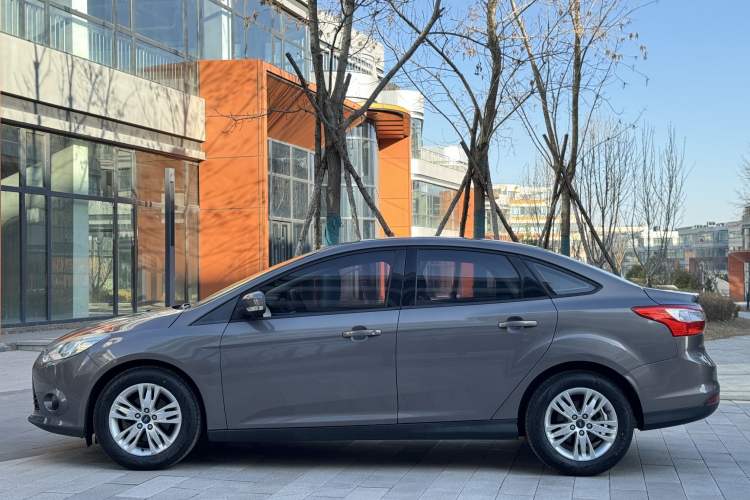 Used Ford Focus 2012 Sedan 1.6L Automatic Comfort Model