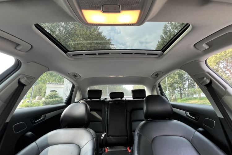 Used Audi A4L 2016 35 TFSI Collector's Edition Automatic Standard Model
