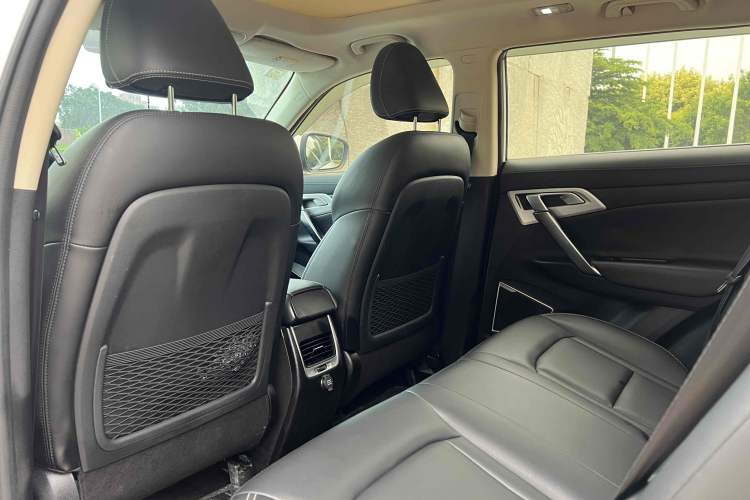 Used Geely Auto Emgrand X7 Sport 2016 1.8TD Automatic ZhiShang Model
