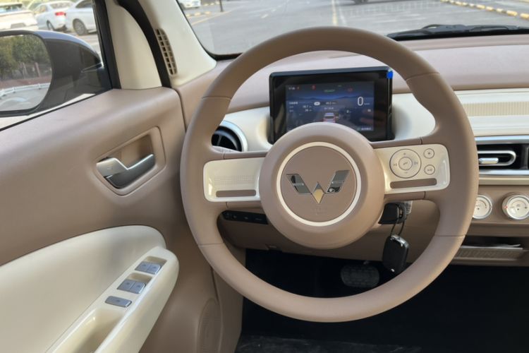 Used Wuling Hongguang MINIEV 2025 Four-Door Version Advanced Edition
