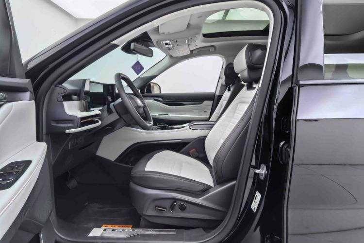 Used Ford Edge 2023 Ford Explorer L 2.0T EcoBoost Four-Wheel Drive 7-Seater Supreme Model