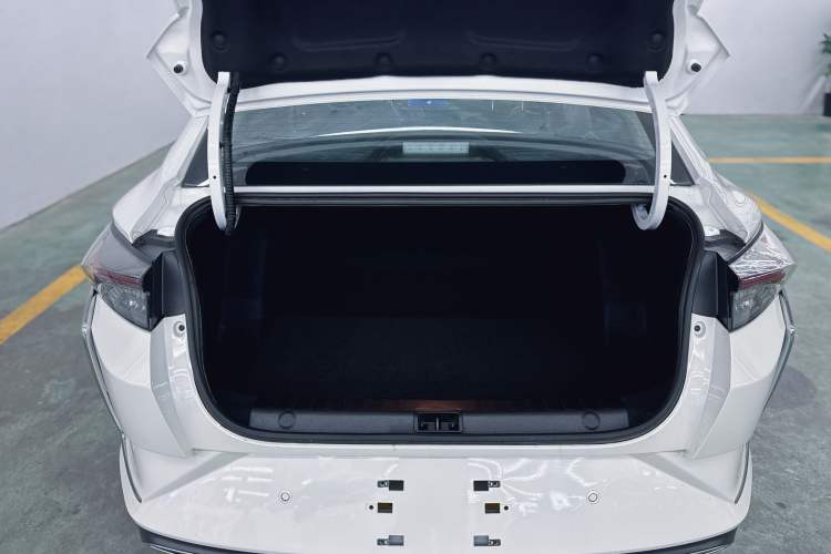 Used Dongfeng Aeolus Yixuan 2021 230T Automatic Chasing Shadow Edition
