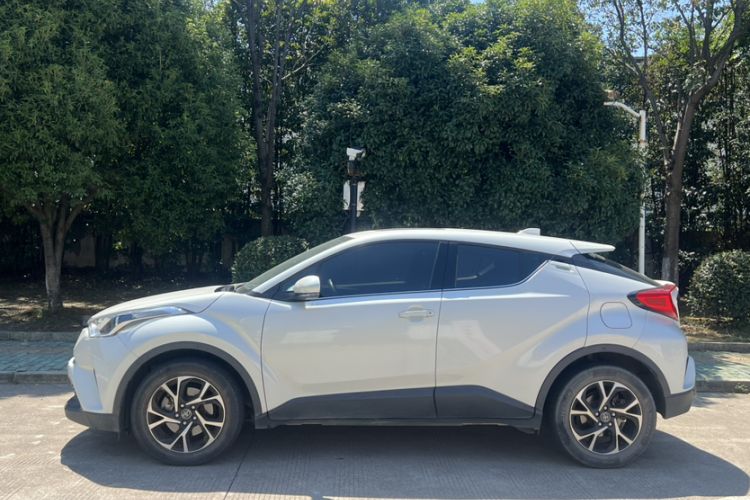 Used Toyota C-HR 2021 2.0L Luxury Edition
