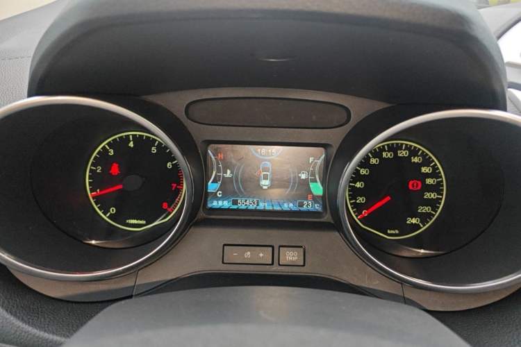 Used BYD Yuan 2016 1.5L Manual Comfort Model
