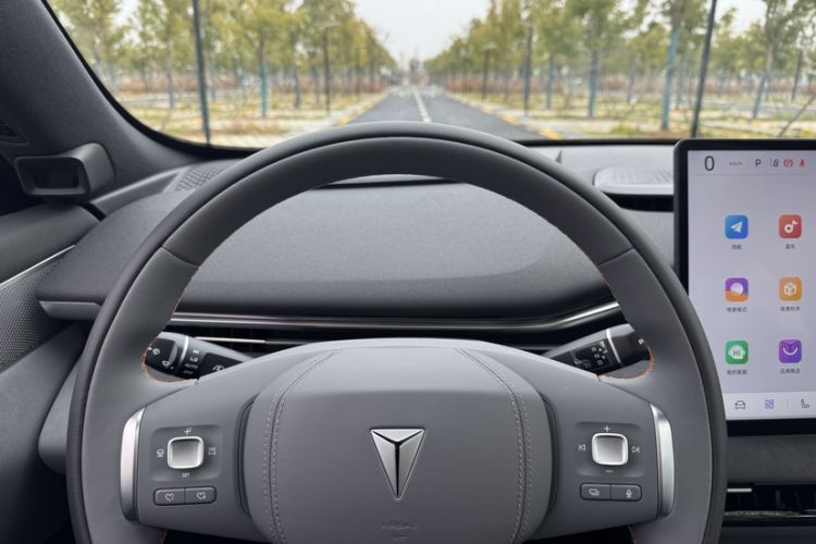 Used  S05 2024 200 Ultra Range-Extended Long-Range Version
