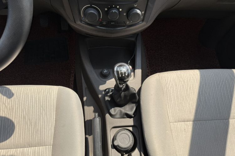 Used Wuling Hongguang 2015 1.5L S Basic Version China V Standard
