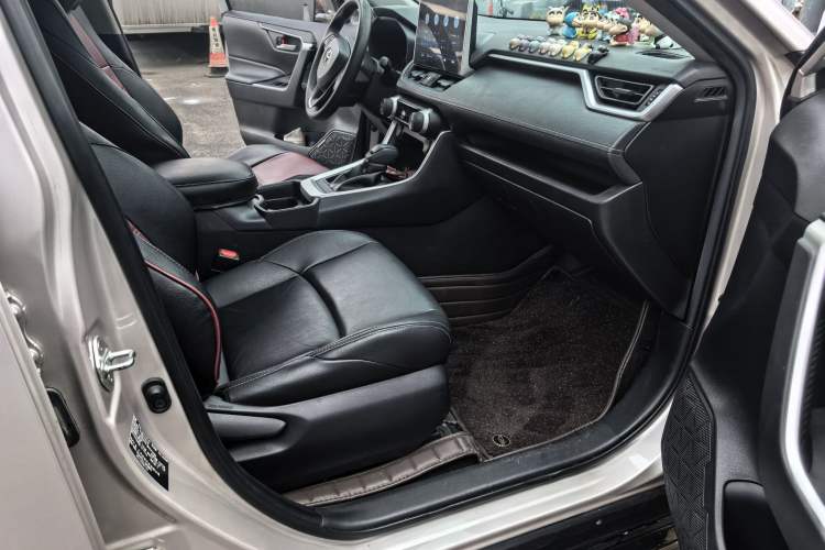 Used Toyota Wildlander 2021 2.0L CVT Two-Wheel Drive Luxury Edition
