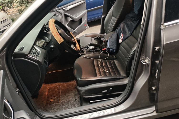 Used Skoda Octavia 2017 1.6L Manual Smart Drive Edition