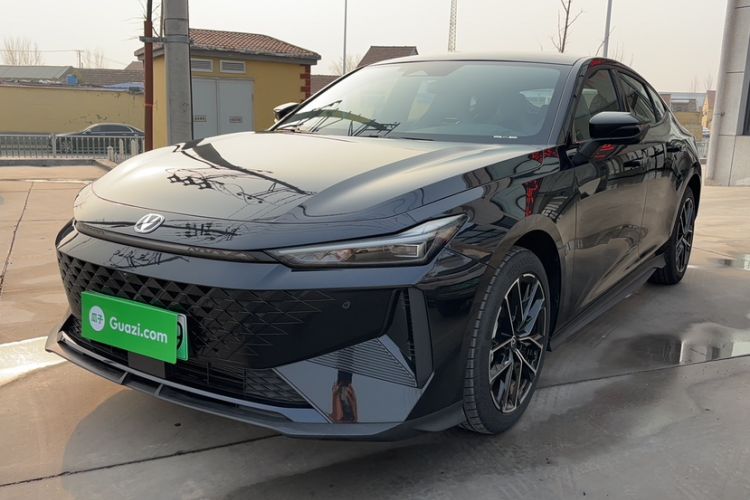 Used Changan UNI-V iDD 2024 Blue Whale Smart Electric iDD 136km Luxury Model