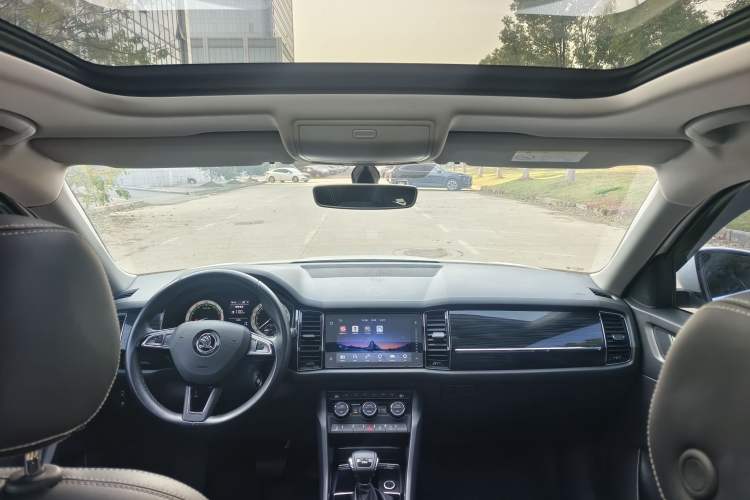 Used Skoda Kodiaq 2018 Facelifted TSI330 5-Seater Two-Wheel-Drive Luxury Enjoyment Edition
