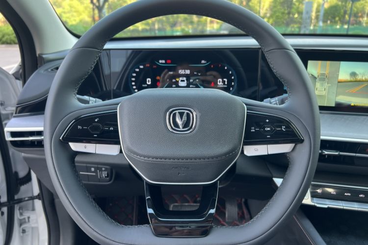 Used Changan Eado 2024 PLUS Blue Whale NE 1.4T GDI DCT High-Energy Edition
