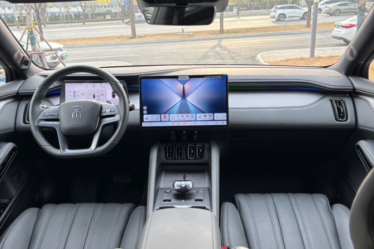 Used BYD Song L EV 2025 Intelligent Driving Version 662 km LiDAR Excellence Edition
