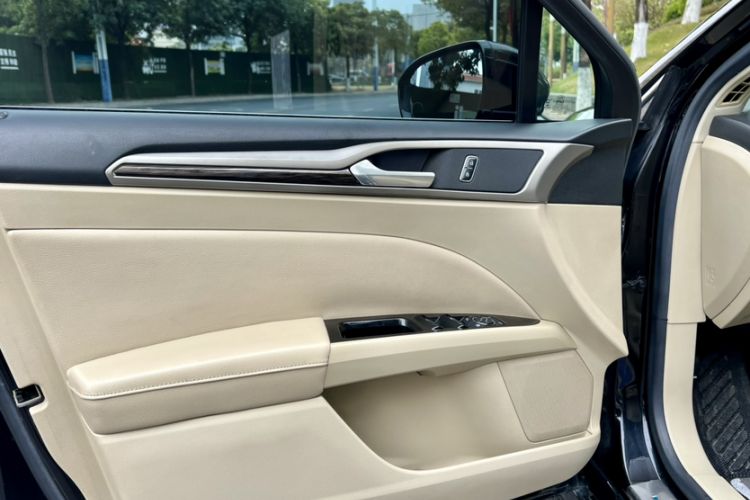 Used Ford Mondeo 2013 2.0L GTDi 200 Fashion Edition