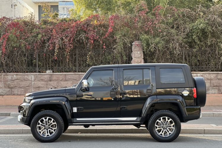 Used BAIC Off-Road BJ40 2023 2.0T Automatic Four-Wheel Drive Urban Hunter Edition Chivalrous Type
