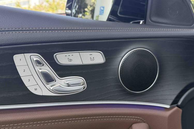 Used Mercedes-Benz E-Class New Energy 2023 E 350 e L Plug-in Hybrid Sports Sedan