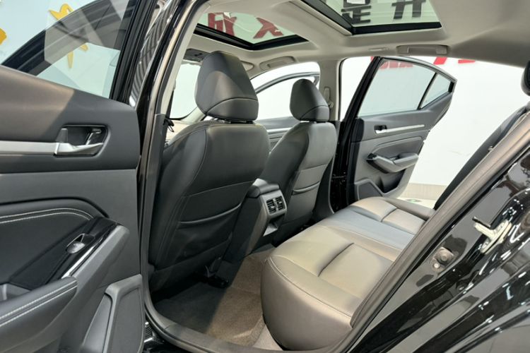 Used Nissan Teana 2024 2.0L SV Black Gold Edition
